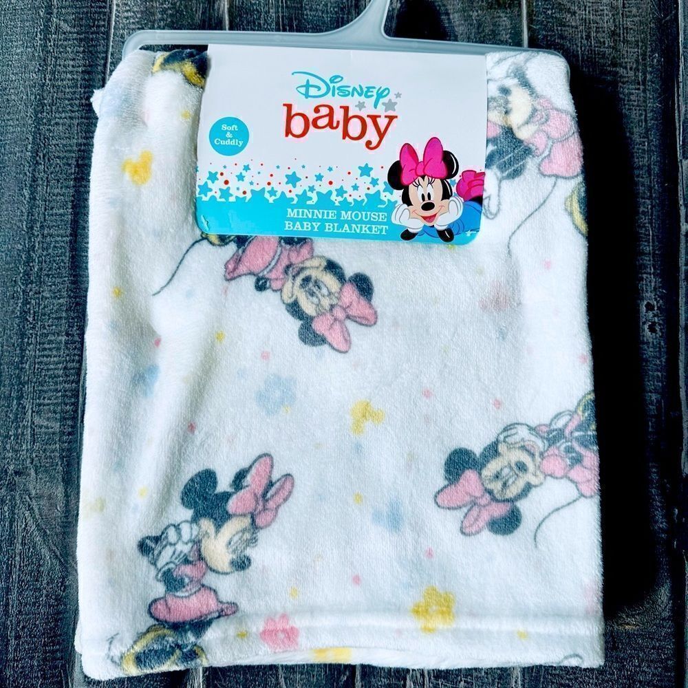 NWT Disney Minnie Mouse Plush Baby Blanket